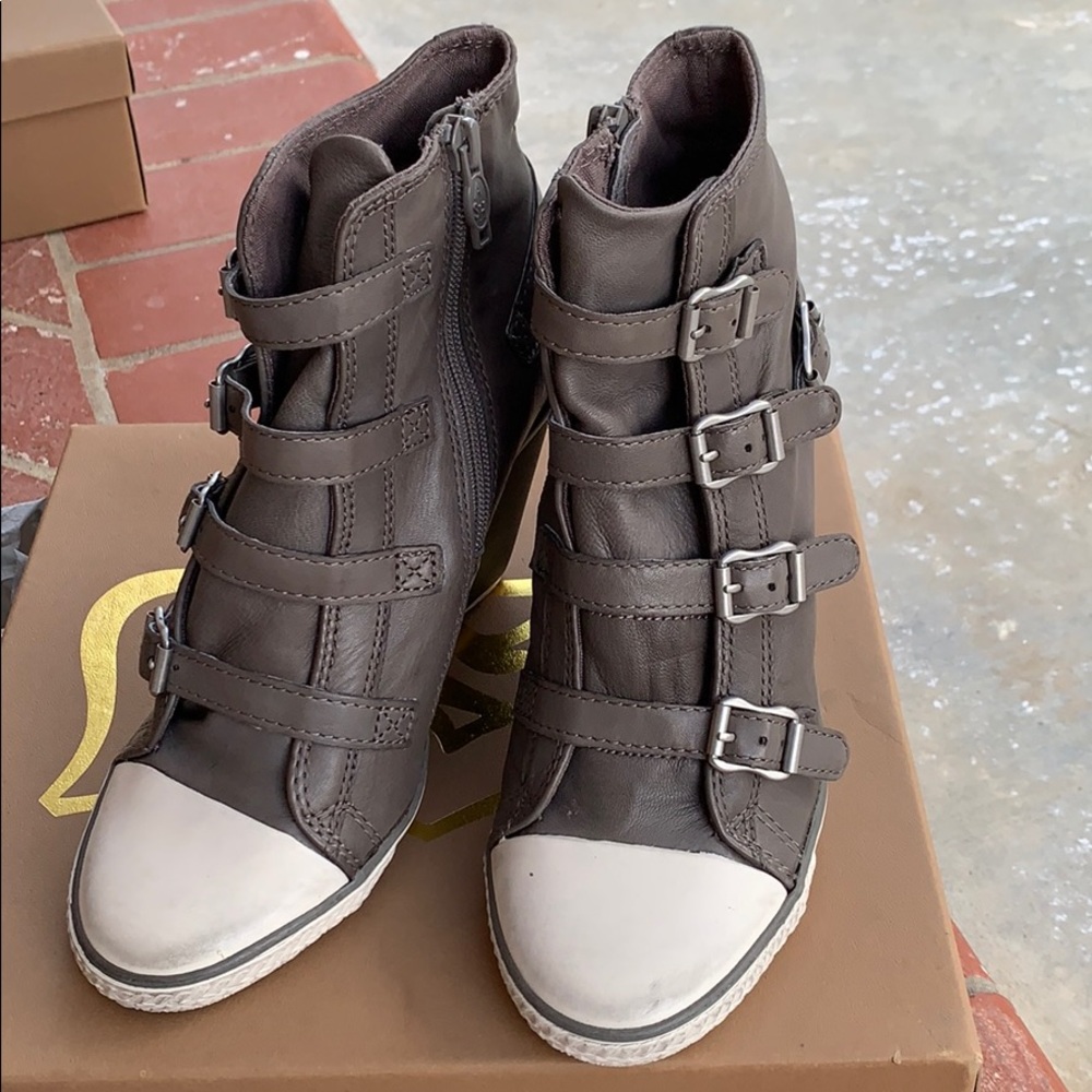 Ash therma  stone color size 38 brand new